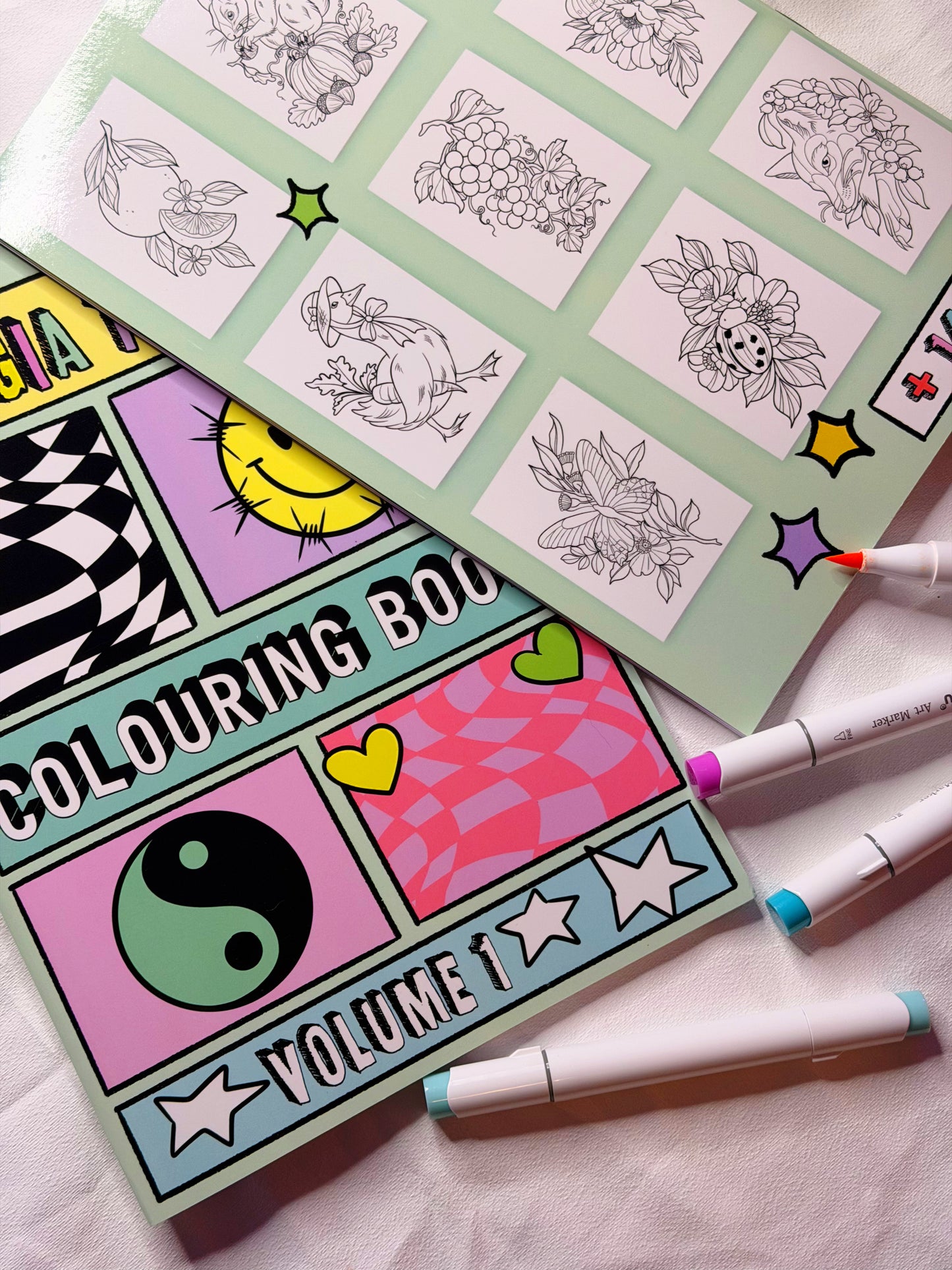 Colouring in book: VOLUME 1